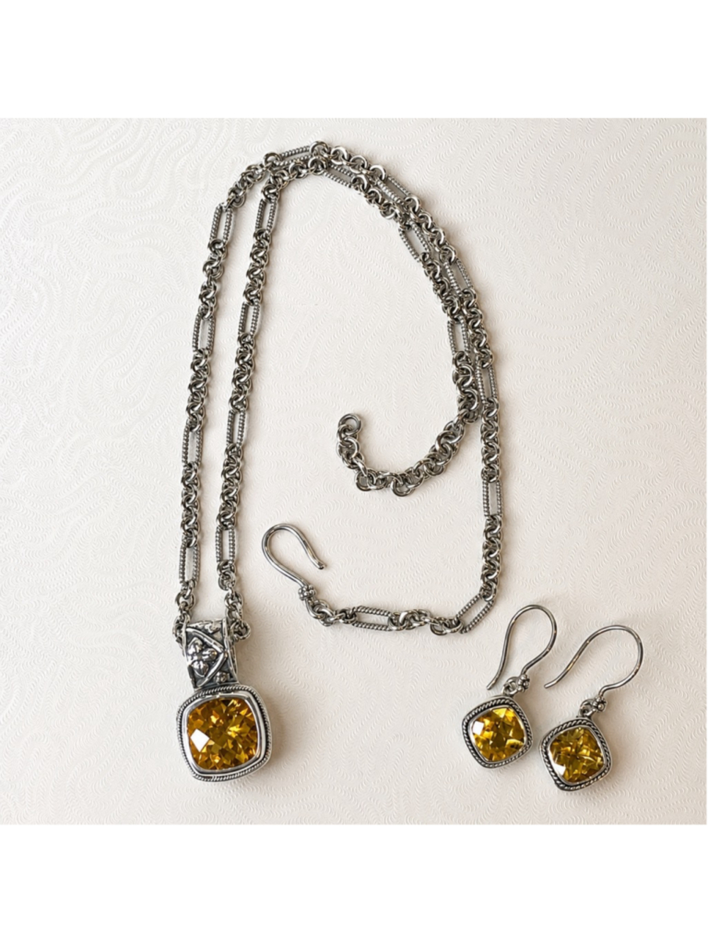LORI BONN Cushion Cut Citrine Earrings & Sterling Silver Variegated Necklace
